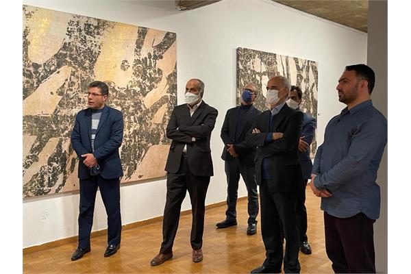 بازدید آقای مهندس کاظمی از نمایشگاه نقاشیخط عبداله مقدسی