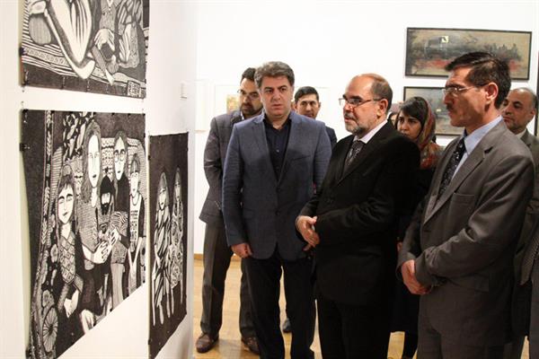 سفیر افغانستان از نمایشگاه نیمروز در نیاوران دیدن کرد