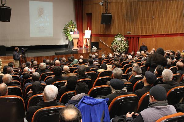 مراسم بزرگداشت روزنامه‌نگار فقید، زنده‌یاد سید ابوالحسن مختاباد روز سه‌شنبه یازدهم بهمن ماه برگزار شد.